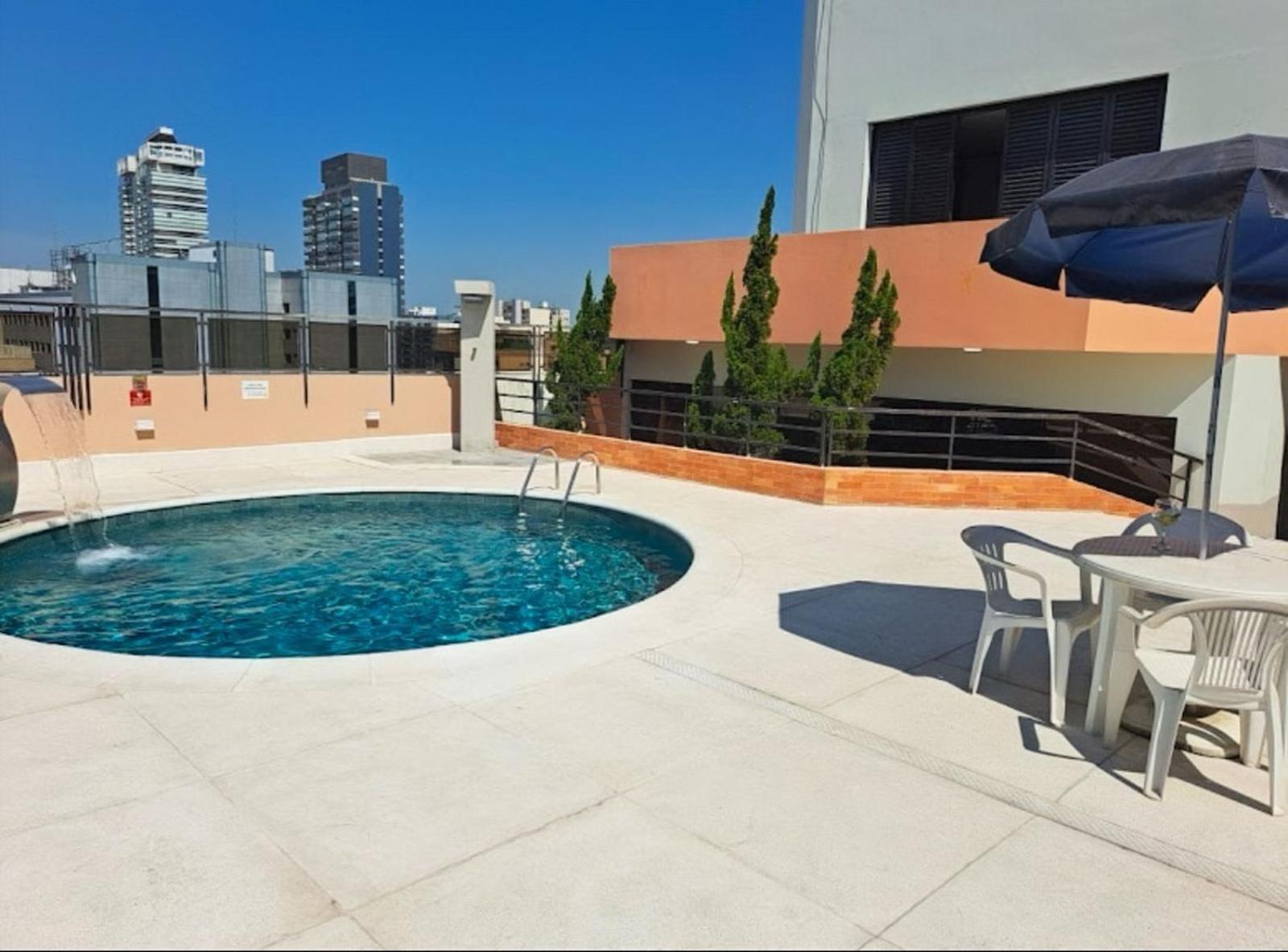 Flat No Hotel Cosmopolitan Com Estacionamento Gratis E Piscina Santos  Exterior foto